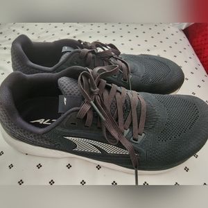 New, (only worn twice) black Altra shoes.